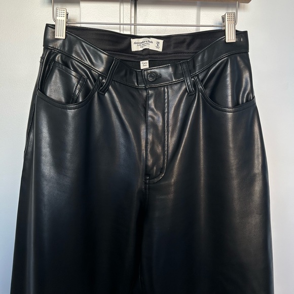 Abercrombie and Fitch Curve Love Leather Pants size 29L or 8L - Picture 4 of 7